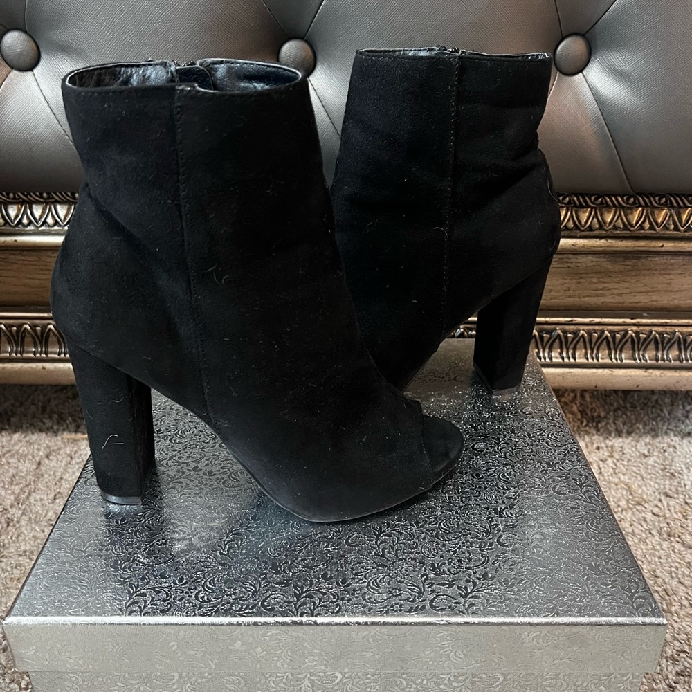 Elegant Black Women's Ankle Boots